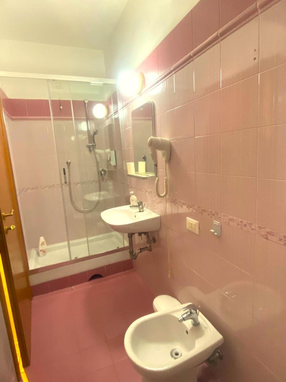 Booking Now Rome-Address Via Palestro,56- Breakfast Included Exteriör bild