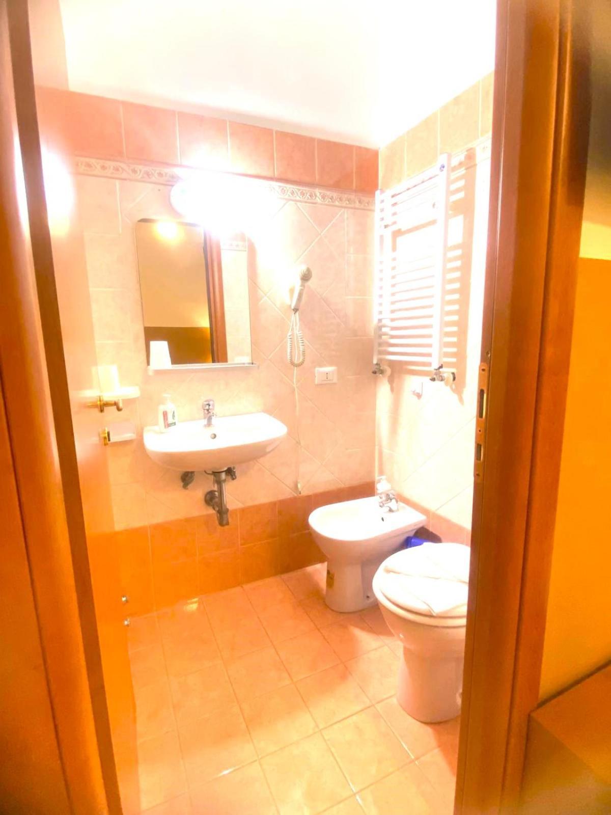 Booking Now Rome-Address Via Palestro,56- Breakfast Included Exteriör bild